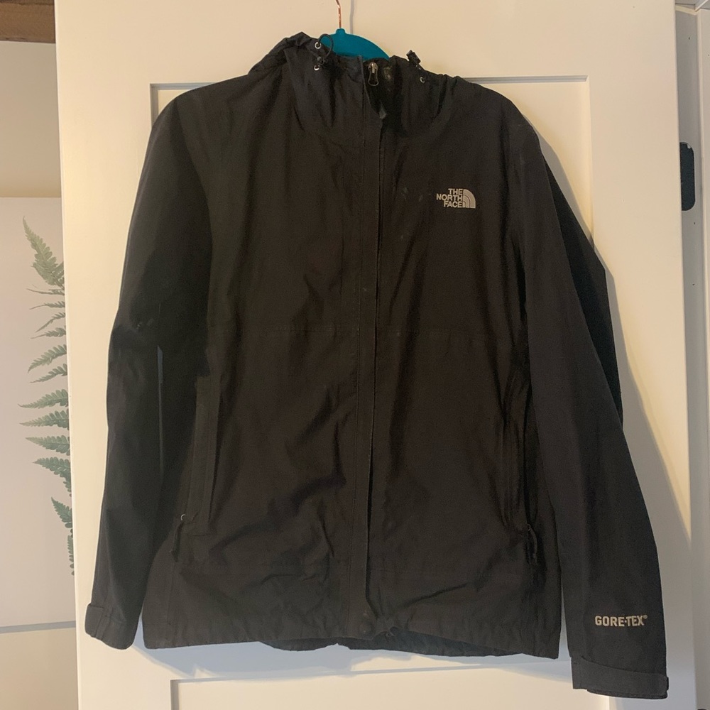 North Face Women’s raincoat